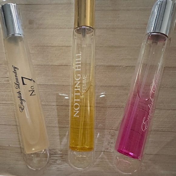 Comes with the box - #7, Notting Hill, and English Laundry - Picture 11 of 15